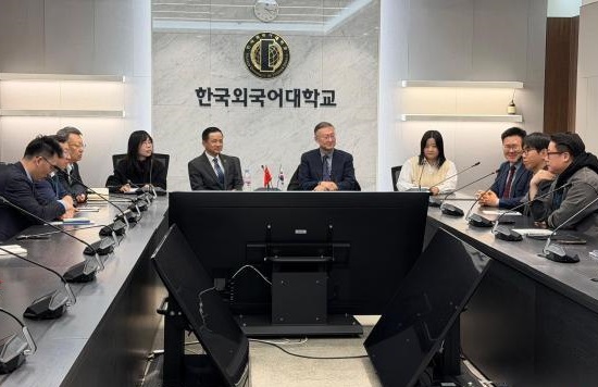 �й�פ������ʹ�������ʺ���������ѧ�����к�ʦ��������̸