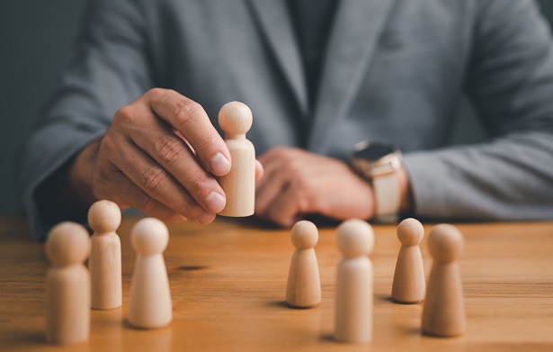 �㶫���������ƽ�����ҵ�����ҵЭͬ��չ